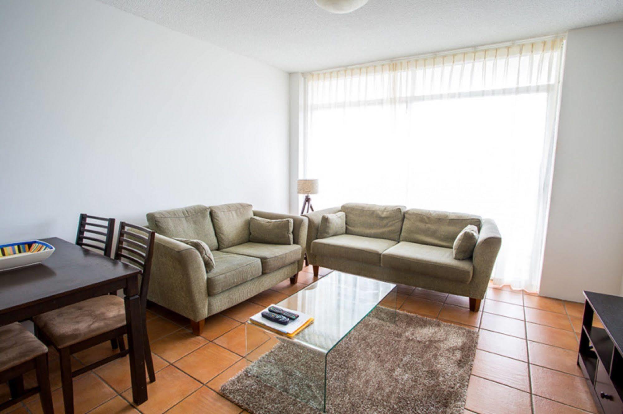 Suntower Holiday Apartments Gold Coast Extérieur photo
